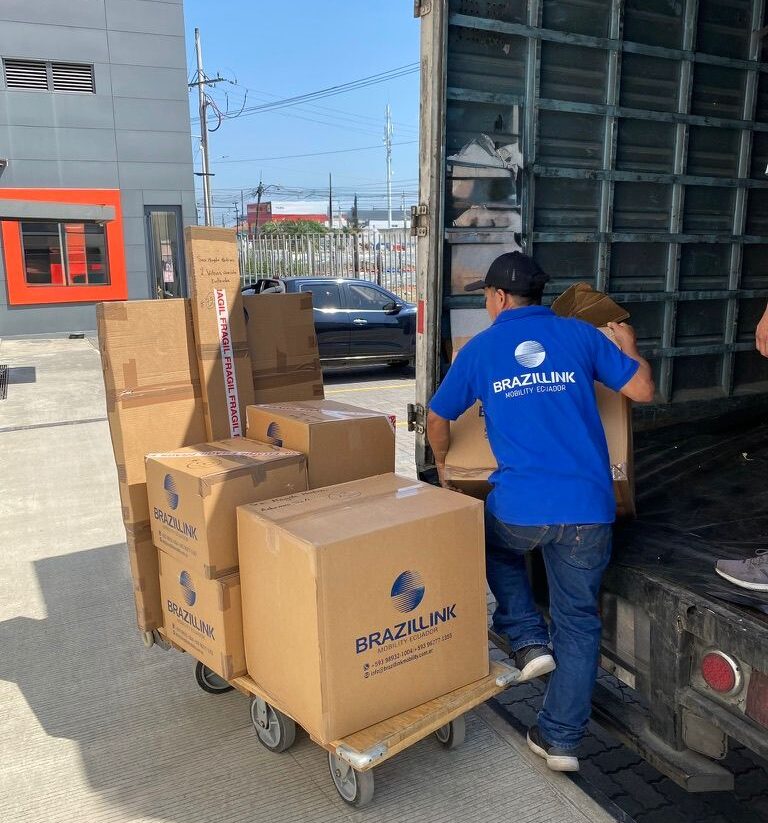 Mudanzas Internacionales - Atención al cliente y asesoría al migrante